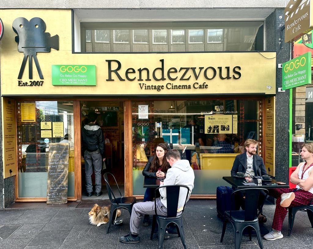 Café Rendezvous